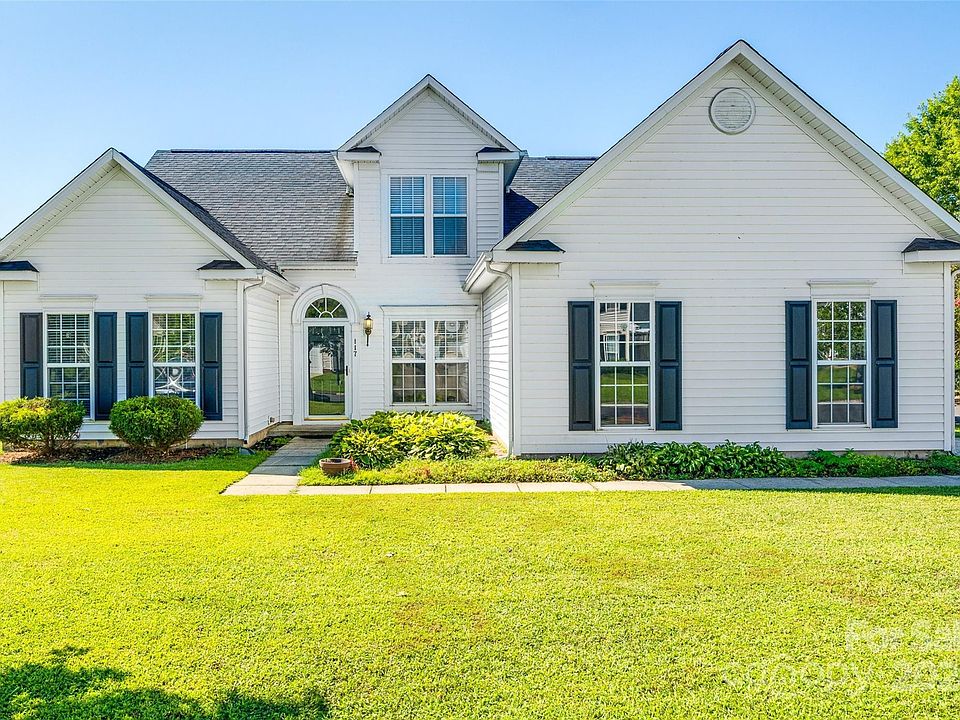 1st image of 117 Barrington Dr