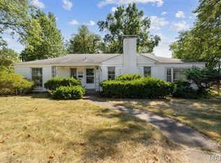 8312 Old Bonhomme Rd, Saint Louis, MO 63132