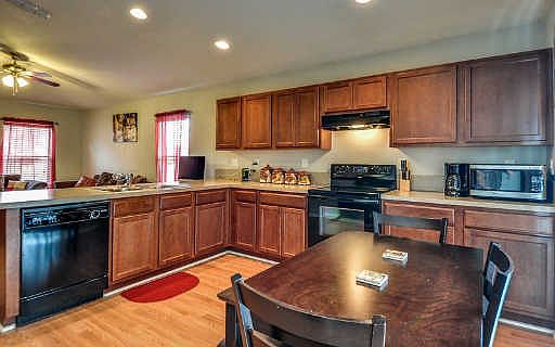 2nd image of 77442 Cobblestone Dr