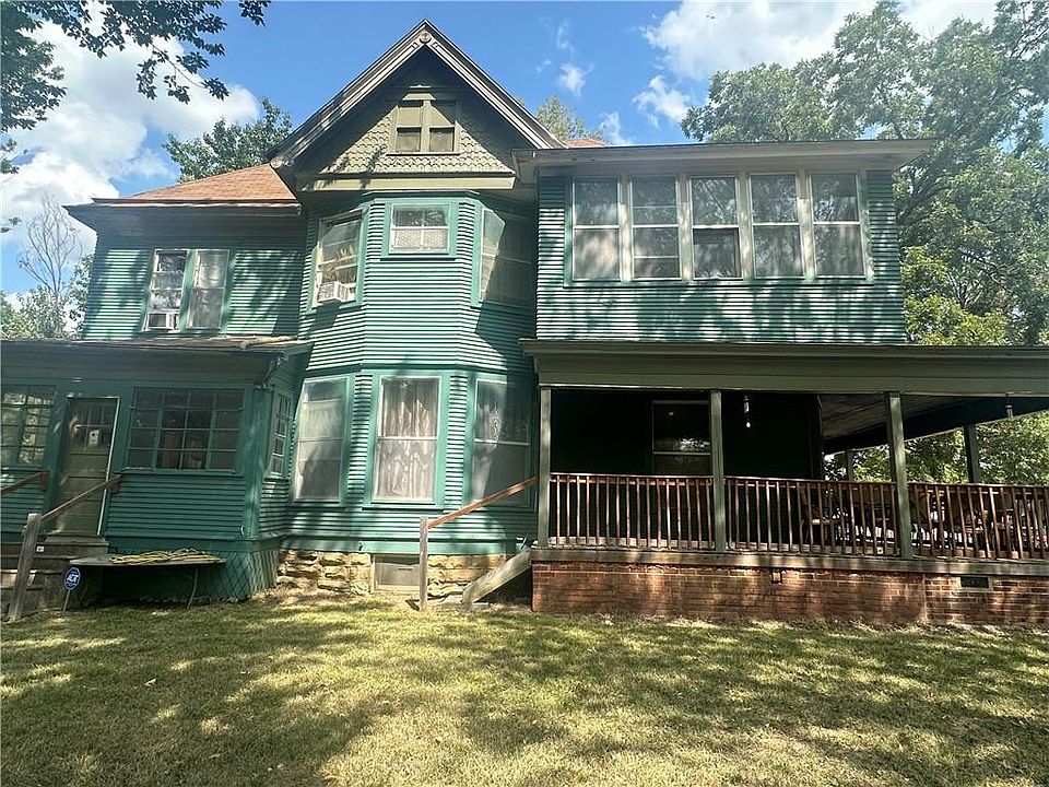 2nd image of 517 S 4th St