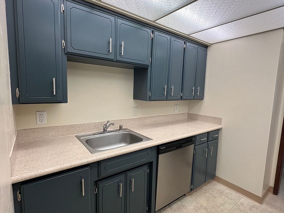 1st image of 1010 Midway Dr NE #2