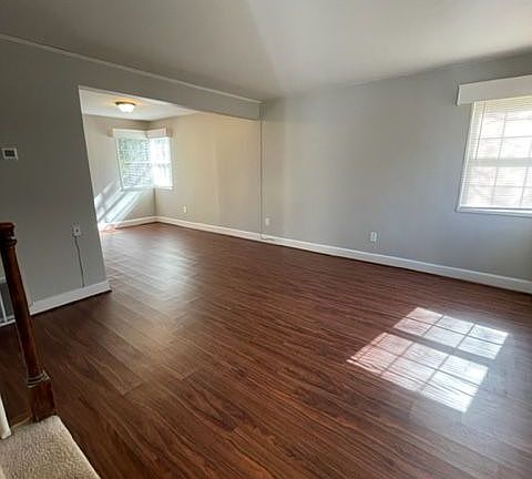 2nd image of 100 Lewis Dr Unit 10F