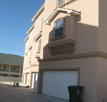 2nd image of 15217 Windward Dr #203