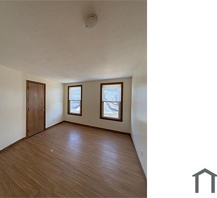4th image of 3 Park Rd APT 3