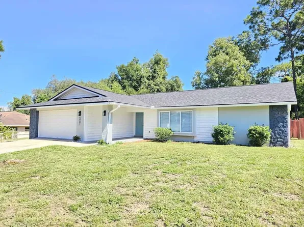 5901 W Woodside Dr, Crystal River, FL 34429