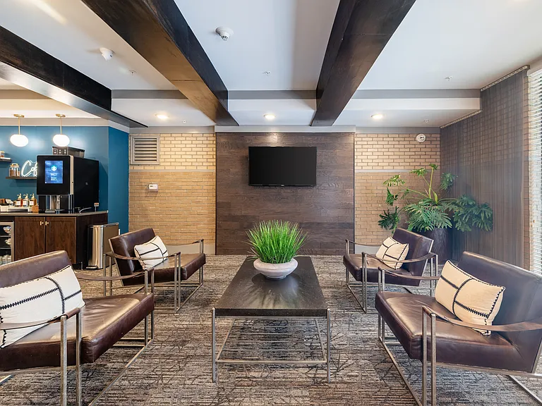 Marble Alley Lofts — Photo 20