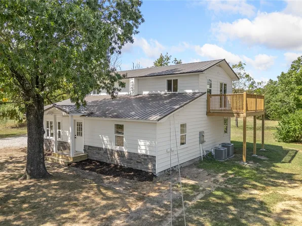 8020 Orchard Pt, Harrison, AR 72601