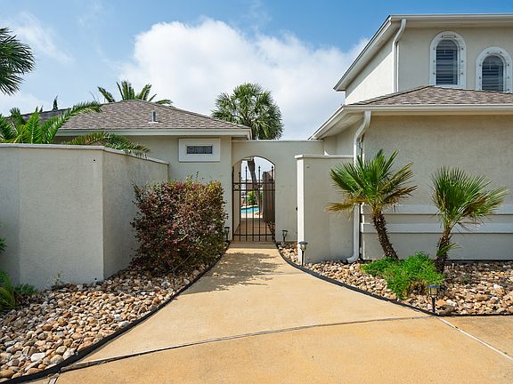 3rd image of 107 Angelfish Ct