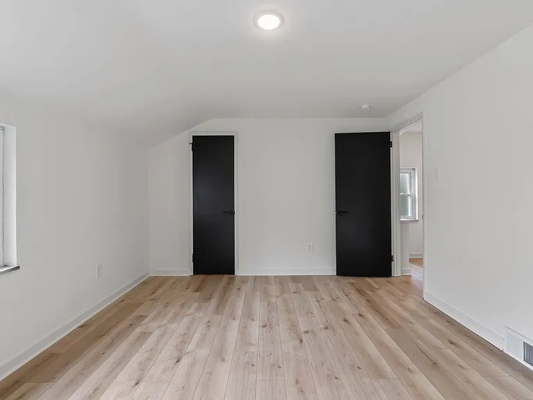 118 Ravilla Ave — Photo 20