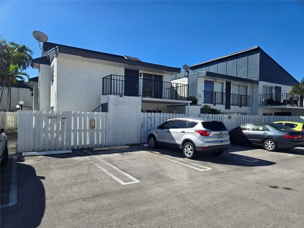 15454 SW 85th Ln #135, Miami, FL 33193