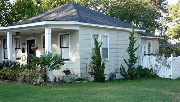 Looking southwest from the corner of Jackson and Margrave roads.
