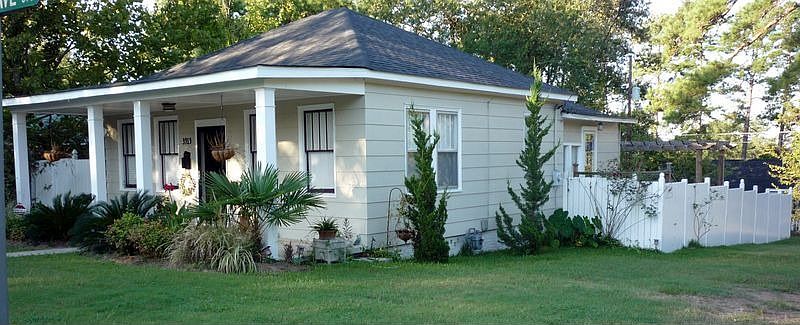 Looking southwest from the corner of Jackson and Margrave roads.