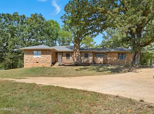 108 Wynndale Lake Rd, Terry, MS 39170