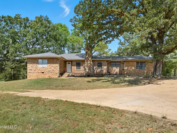 108 Wynndale Lake Rd, Terry, MS 39170