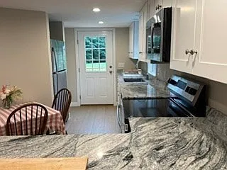2 bed, 1.5 bath, 1200 sqft, $2,900 — Photo 4