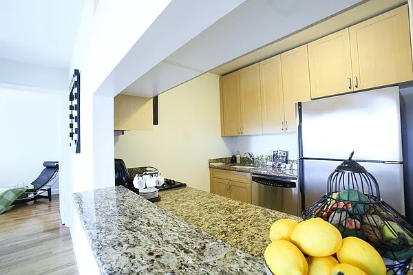 Rented by Stonehenge NYC LLC | media 81