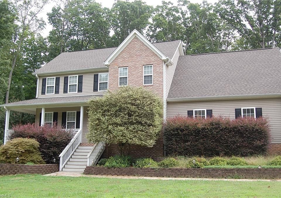 1st image of 180 Cottonwood Ln