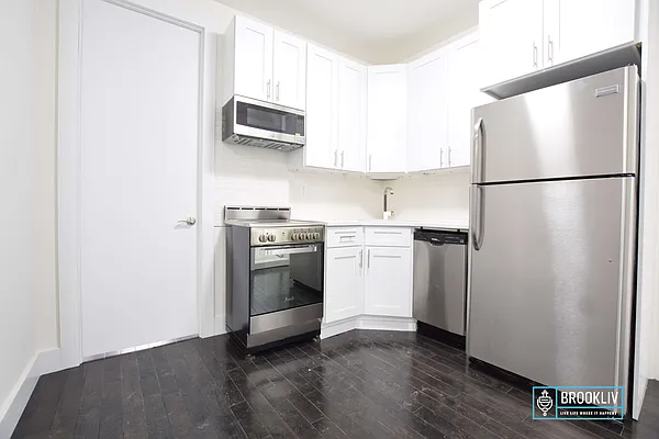 Rented by null | media 6