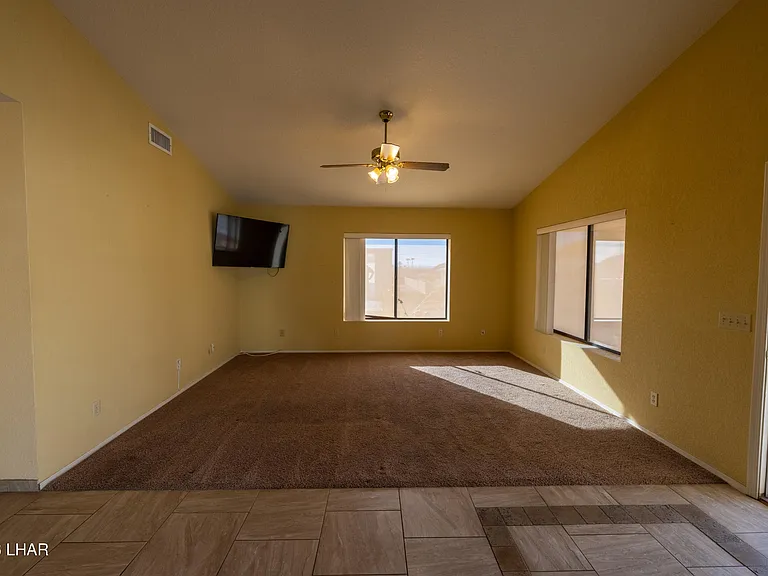 1582 Brodie Dr — Photo 6
