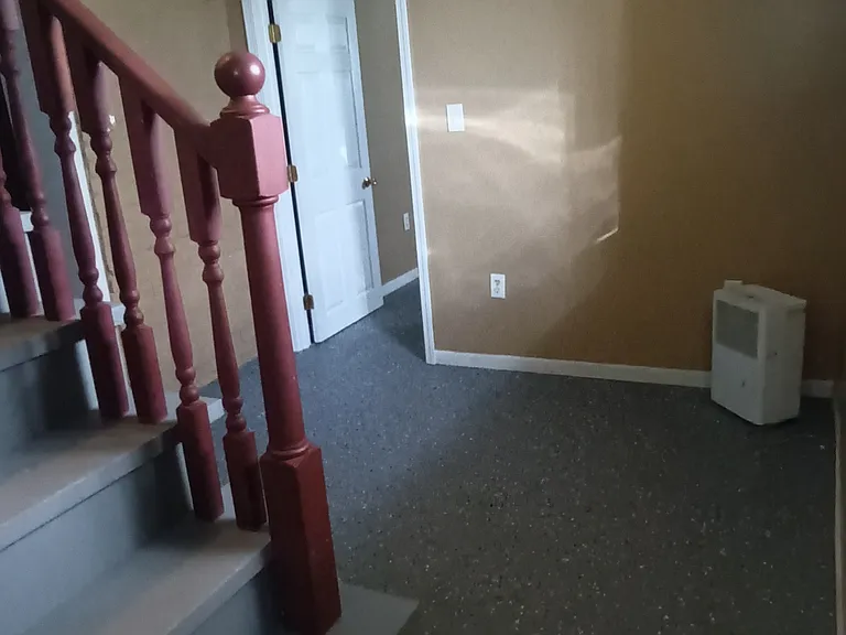 702 S Monroe St — Photo 45