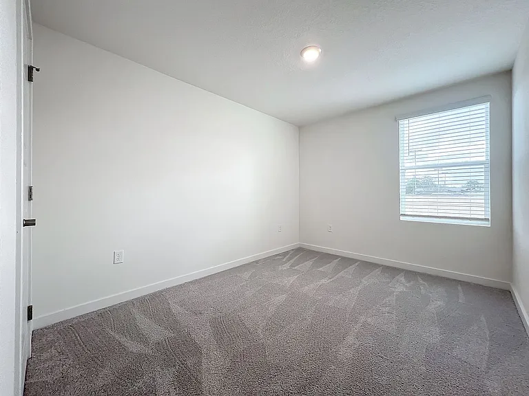 231 Dapper Ct — Photo 30