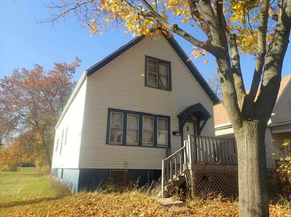 2725 North 9th STREET, Milwaukee, WI 53206