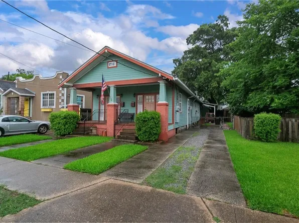 2715 Acacia St, New Orleans, LA 70122