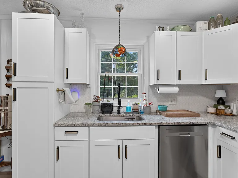 1315 Phyllis Dr — Photo 19