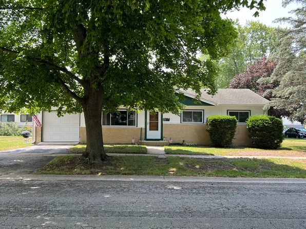 3301 Halsted St, Steger, IL 60475