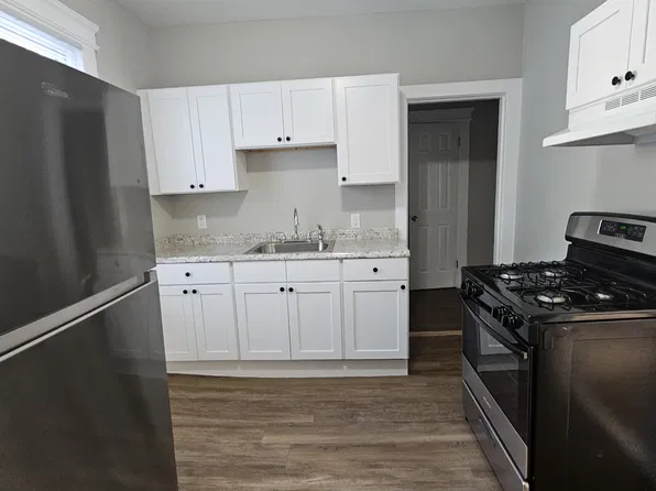 215 Blake St #4B, New Haven, CT 06515