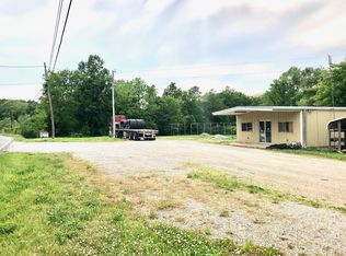 1429 Turnpike Rd, Summertown, TN 38483