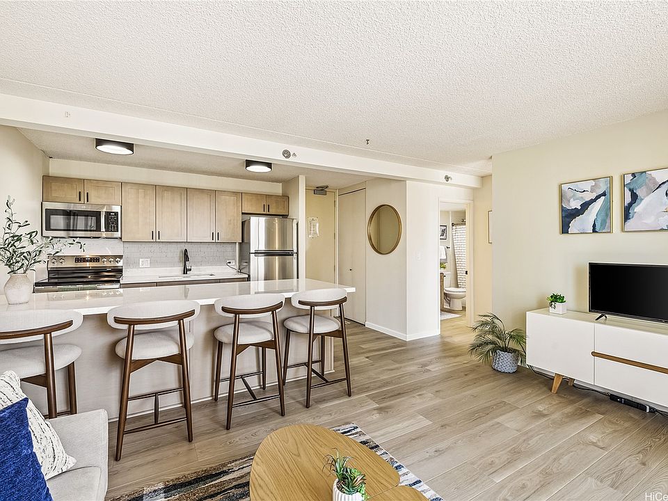 1st image of 229 Paoakalani Ave #912