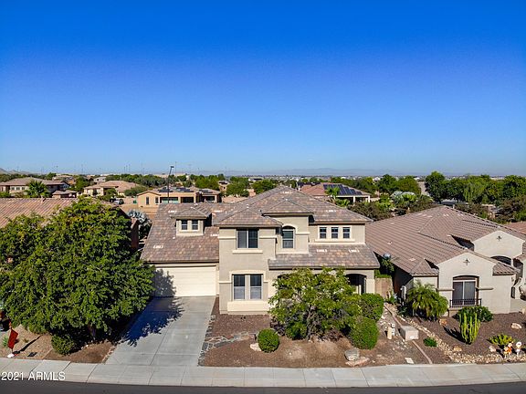 3rd image of 18432 W Cheryl Dr
