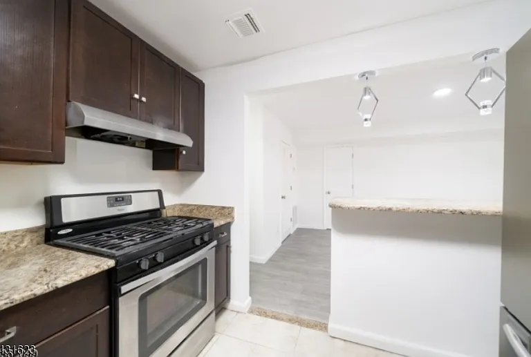 392 College Dr — Photo 6