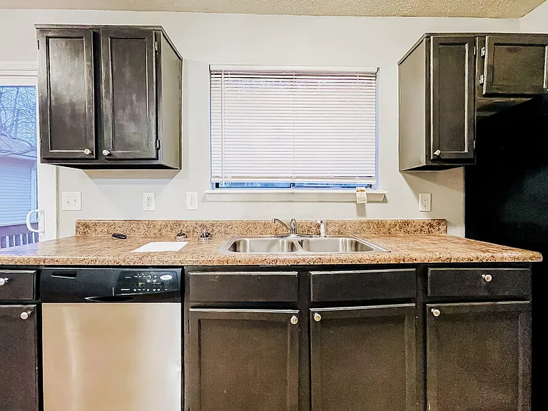 3895 Springleaf Ct — Photo 10