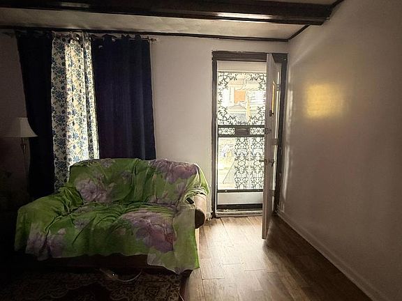 5th image of 5524 Elliott St
