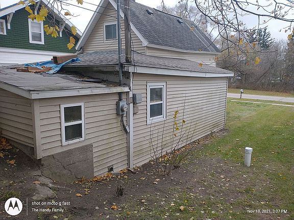 3rd image of 46 N Front St