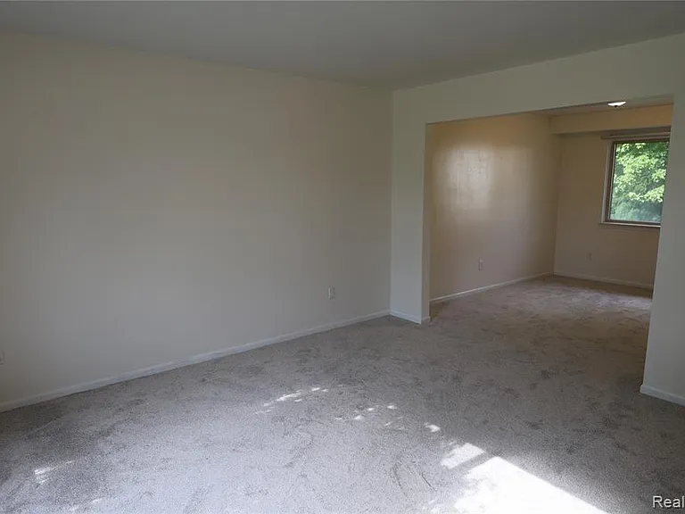 3361 Milcroft Ct — Photo 12