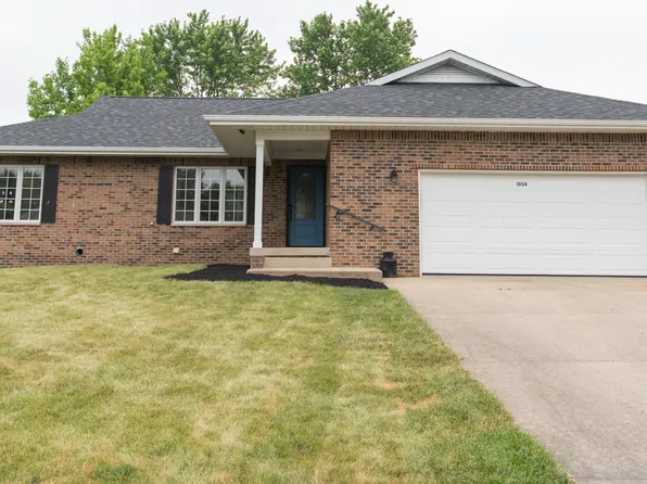1034 E Tara Rd, Greensburg, IN 47240