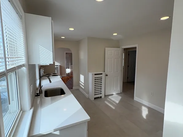 7 Smith St #3, Medford, MA 02155