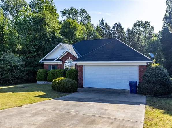 82 Lee Road 467, Smiths Station, AL 36877