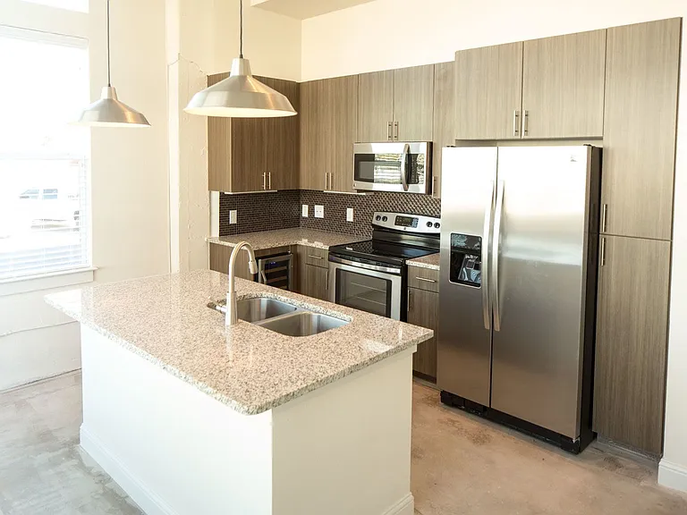 Magnolia Lofts on Vickery — Photo 10