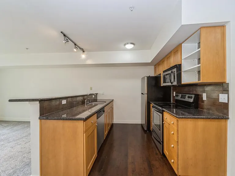 1610 Belmont Ave #229 — Photo 10