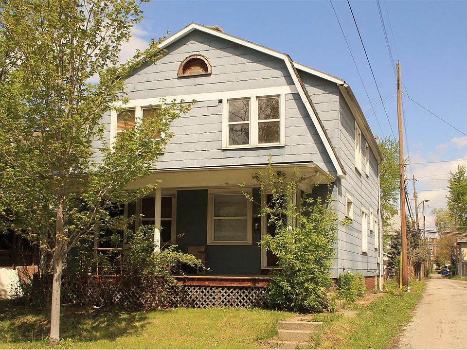1st image of 134 E Hudson St