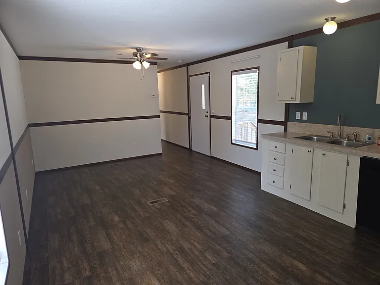 1040 Short Cut Rd — Photo 7