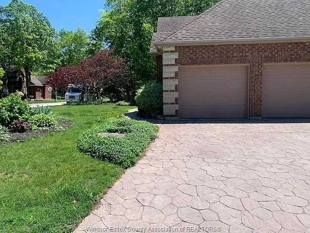 2205 Edgemore Ave #BASEMENT — Photo 2