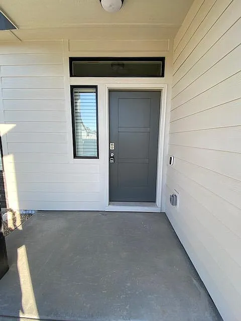 5 bed, 2.5 bath, 2153 sqft, $2,795 — Photo 4
