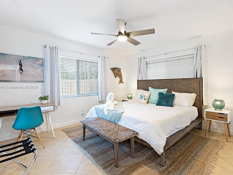 290 Tropic Dr — Photo 21