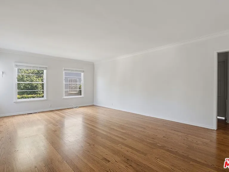 1229 Smithwood Dr #1/2 — Photo 6