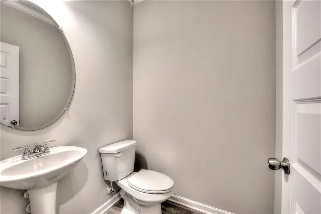 4 bed, 1866 sqft, $2,400 — Photo 3